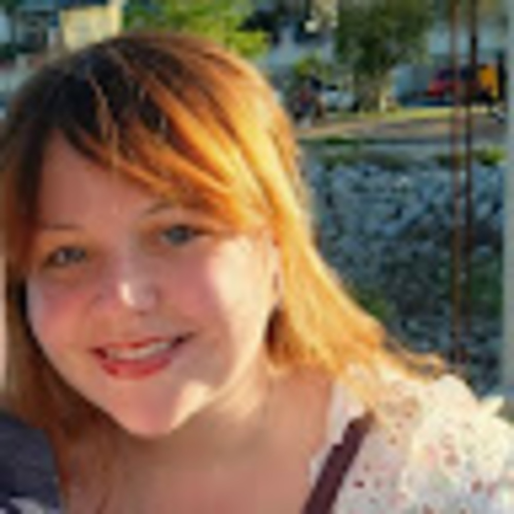 Meet your Posher, Caitlin
